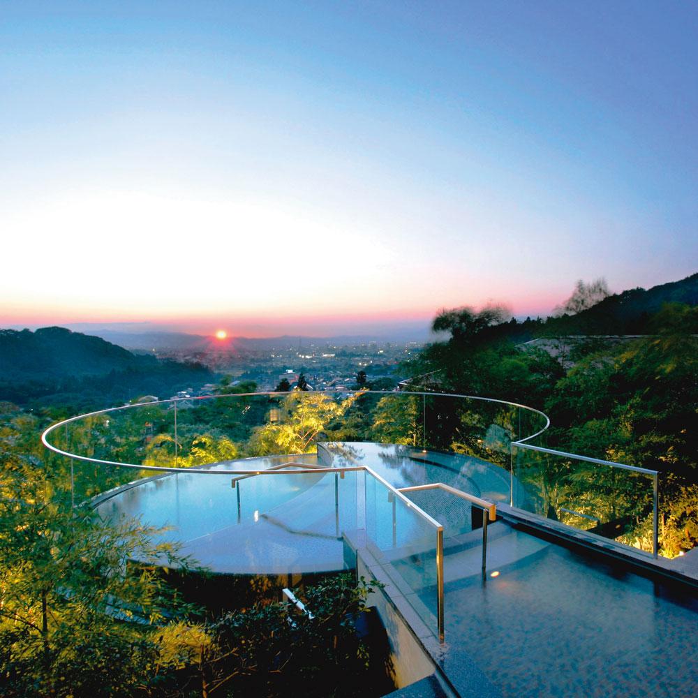 地元民に長く親しまれる展望の宿。福島・会津の旅の拠点は「会津・東山温泉 御宿 東鳳」で