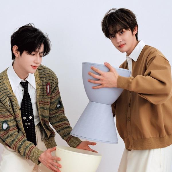 ZEROBASEONEの“チャンギュズ” ZHANG HAO×KIM GYU VIN「ミルクティー好きな二人でもあります」