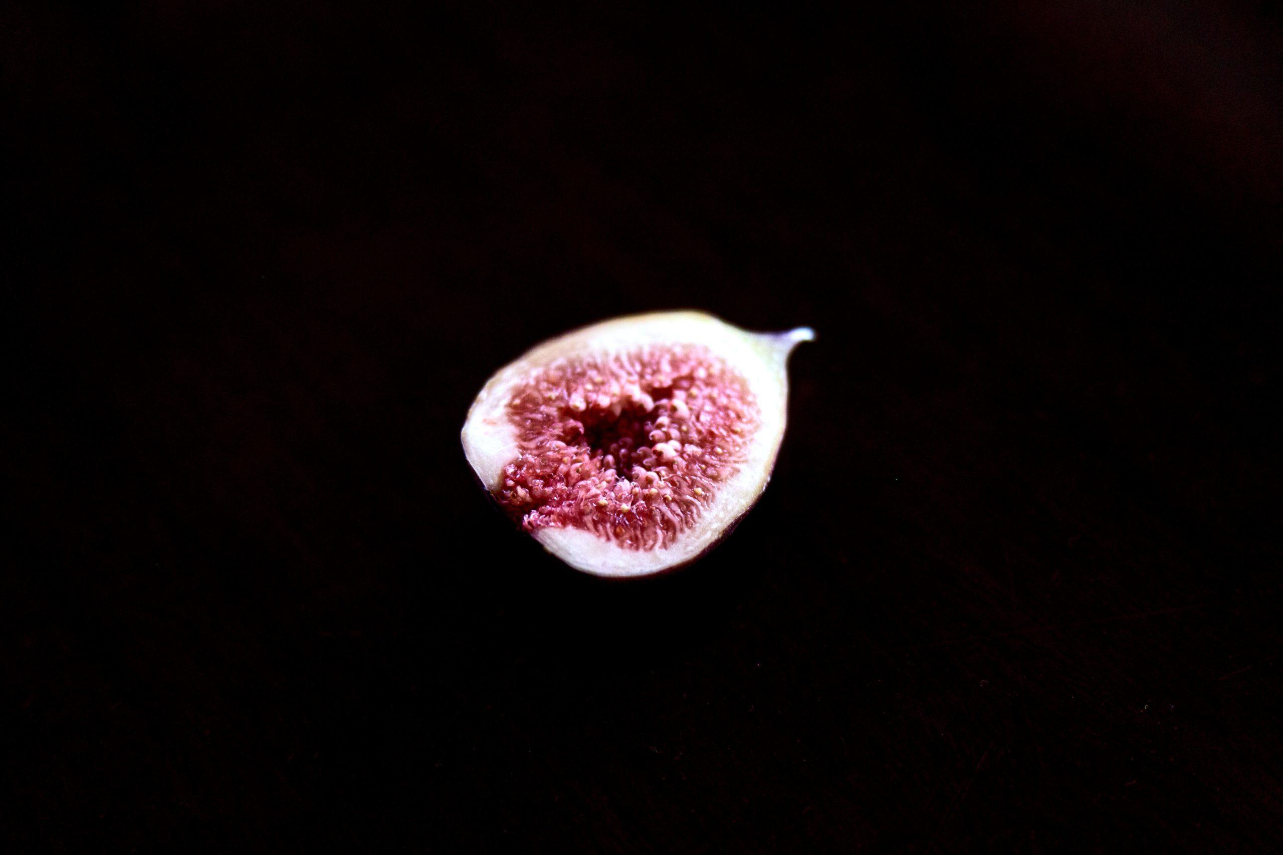 【COVER STORY】日本の伝統的なエロスを 時に淫靡に、時にほがらかに表現!?