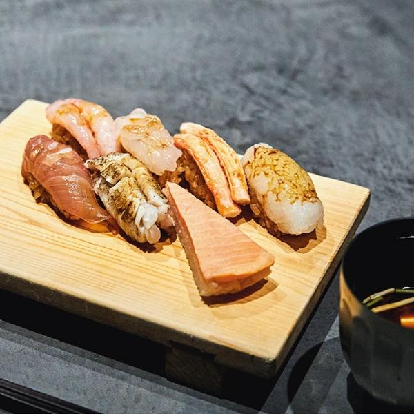 【秋を満喫する国内旅・石川】地元の人たちも注目する、金沢の魅惑のスポットへ